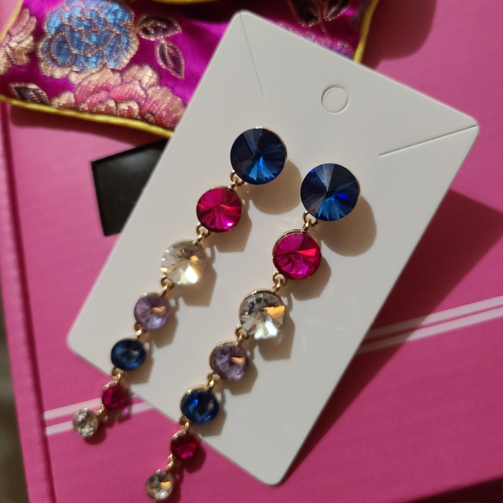 Drop earrings